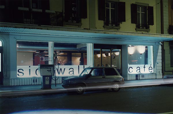 Le sidewalk café